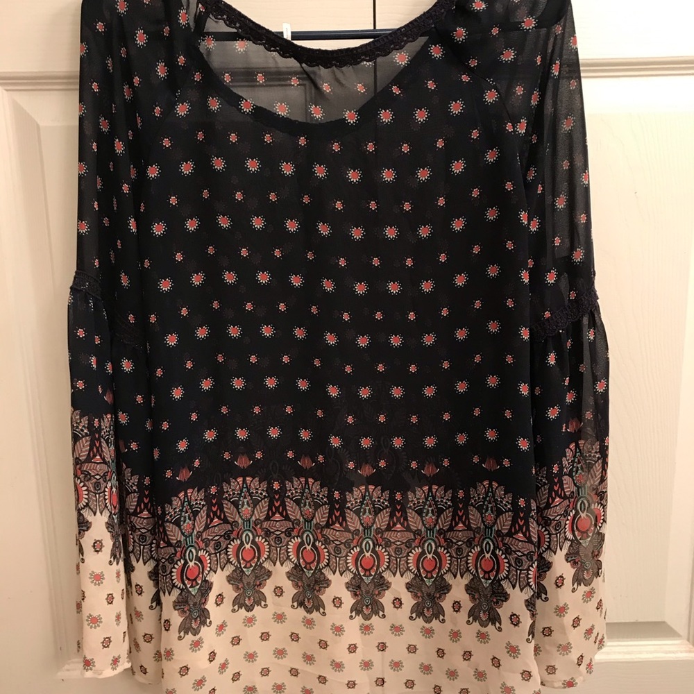 Silky multi colored top - Picture 2 of 5